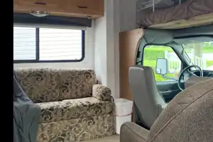  Forest River Sun Seeker Class C