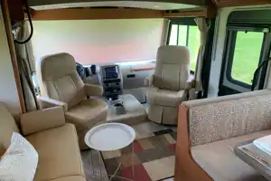 Fun Time Travel Winnebago Vista 29VE  $300/nt. High Season  $275/nt. Low Season