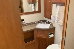 Fun Time Travel Winnebago Vista 29VE  $300/nt. High Season  $275/nt. Low Season