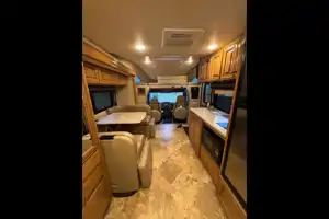 Arthur 's Thor Motor Coach Siesta Class C