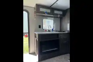 PJ's Coleman 17b Travel Trailer