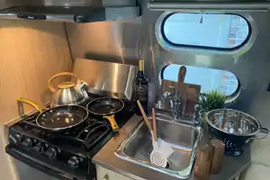 Magnolia 1 Airstream 19ft Flying Cloud **FULLY LOADED**