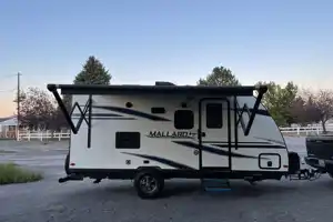 2020 Heartland Mallard  18’ Bunkhouse sleeps 5