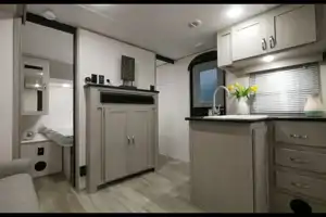 Tracer 260BHSLE - Compact Elegance!