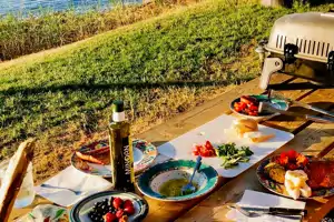 Airstream Glamping: Nomadic Bambi
