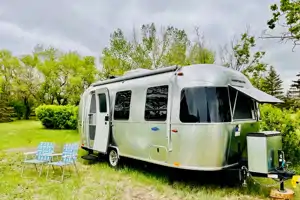 Airstream Glamping: Nomadic Bambi