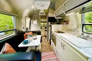 Airstream Glamping: Nomadic Bambi