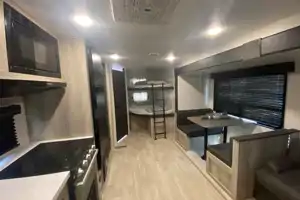 Louisa's KZ 261 BHKSE Travel Trailer