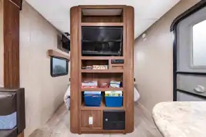 Family Fun Rv Rentals Way of Life's Dutchmen Coleman Lantern - 2 room bunkbed Travel Trailer LC1