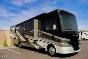 Luxury RV- 2021 Tiffin Open Road Allegro-private king bedroom, 4 slide-outs, super spacious!