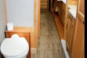 Luxury RV- 2021 Tiffin Open Road Allegro-private king bedroom, 4 slide-outs, super spacious!