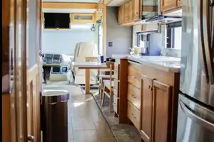 Luxury RV- 2021 Tiffin Open Road Allegro-private king bedroom, 4 slide-outs, super spacious!