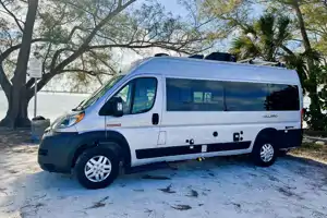 John's Thor Motor Coach Tellaro 20KT Class B