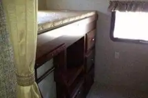 Tanya's Keystone 303TG Laredo Travel Trailer