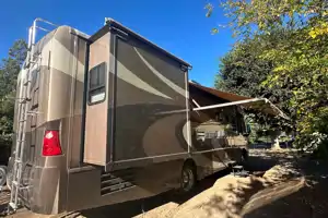 Steve's Winnebago Adventurer Class A