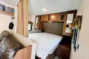 Heartland Pioneer 250BH Travel Trailer