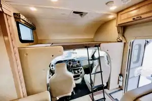 Beautiful 2018 Thor Motor Coach  Four wind 31y Class C