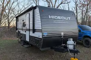 Redwood - Cozy Couples Camper (Sleeps 4-6)