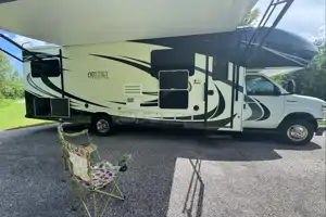 Phoenix - Entegra Coach Odyssey 31F Class C ***SLEEPS 10***UNLIMITED MILES***