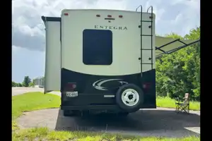 Phoenix - Entegra Coach Odyssey 31F Class C ***SLEEPS 10***UNLIMITED MILES***