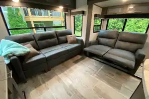 Hotel on wheels - Luxury with all the amenities
