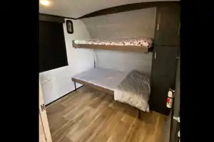 “THE GLAMPER" keystone Outback 342cg/2BD /WHEELCHAIR ACCESSIBLE.