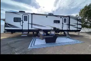 “THE GLAMPER" keystone Outback 342cg/2BD /WHEELCHAIR ACCESSIBLE.