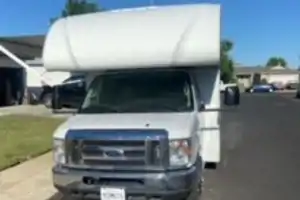MARK's Thor Motor Coach four winds Class C