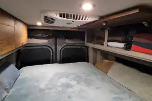 Storyteller Overland Stealth Mode 4x4