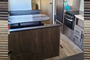 Heartland Pioneer with toy room!  SUPER CLEAN