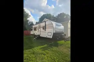 Troy's Winnebago 26bh access Travel Trailer