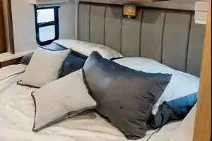 Mike's Coachmen Sports coach 365RB Class A