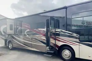 Mike's Coachmen Sports coach 365RB Class A