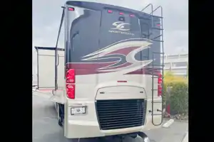Mike's Coachmen Sports coach 365RB Class A