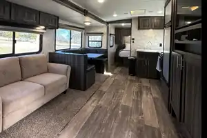 Spacious Highland Ridge bunkhouse with MegaSlide