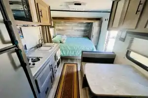 William's Gulf Stream Conquest 197BH Travel Trailer