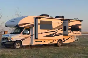Travel in Comfort & Style: Carol’s Upscale Motor Home Awaits You!