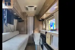 Don's Winnebago boldt 70KL Class B