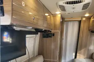 Don's Winnebago boldt 70KL Class B