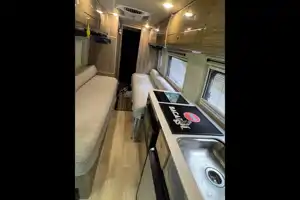 Don's Winnebago boldt 70KL Class B