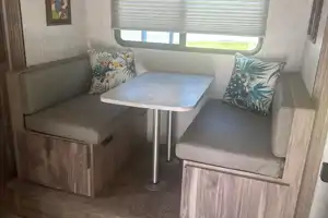 M and R Rvs Palomino real lite mini rl 189 Travel Trailer