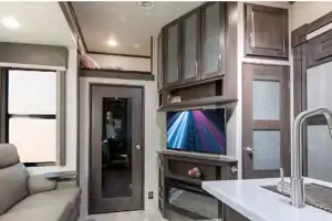 Wanderlust Deluxe Grand Design Momentum G-320 Fifth Wheel