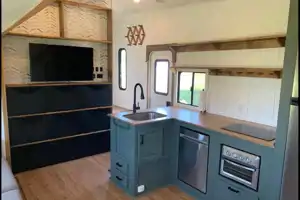 Rhoads Farmhouse