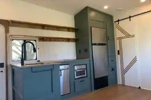 Rhoads Farmhouse