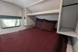 Bolshoi's Prime Time Tracer LE Travel Trailer