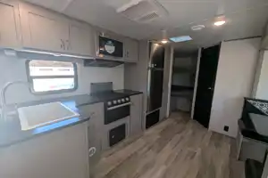 Bolshoi's Prime Time Tracer LE Travel Trailer