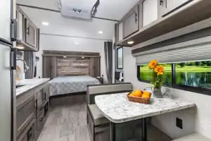 Dani Gulf Stream Innsbruck Ultra Lite Travel Trailer