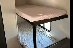 Keystone Hideout 175BH Travel Trailer