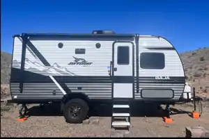 2024 - Easy to tow RV