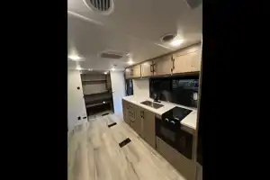 BRAND NEW! Sleeps 8❗️30’ 2025 Coleman Light 26BX